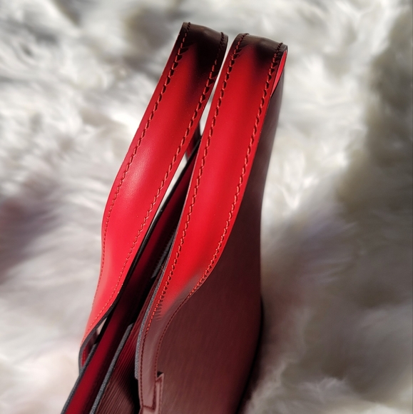 EUC Louis Vuitton St Jacque - Picture 3 of 12